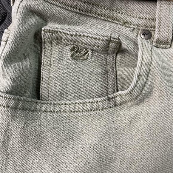 Gloria Vanderbilt Jeans Womens 12 Green Stretch Straight Leg Five Pocket Denim - Picture 4 of 10